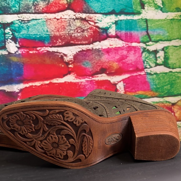 Sofft Ankle Bootie “Westwood II” - Picture 11 of 13